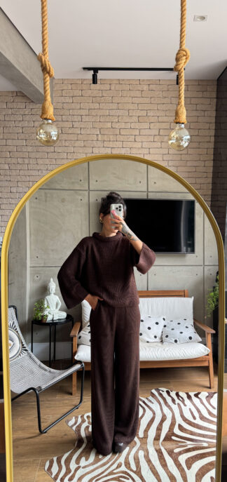 Conjunto podre de chic (manguinha marrom)