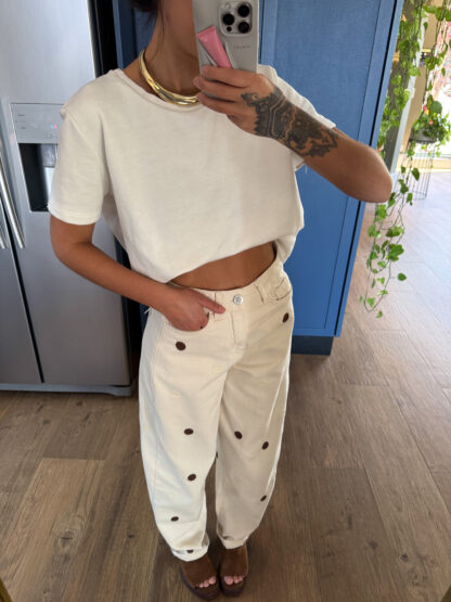 CALÇA SARJA BEGE COM BORDADO POÁ✨ - Image 4