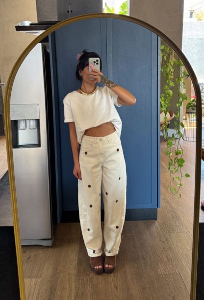 CALÇA SARJA BEGE COM BORDADO POÁ✨ - Image 5